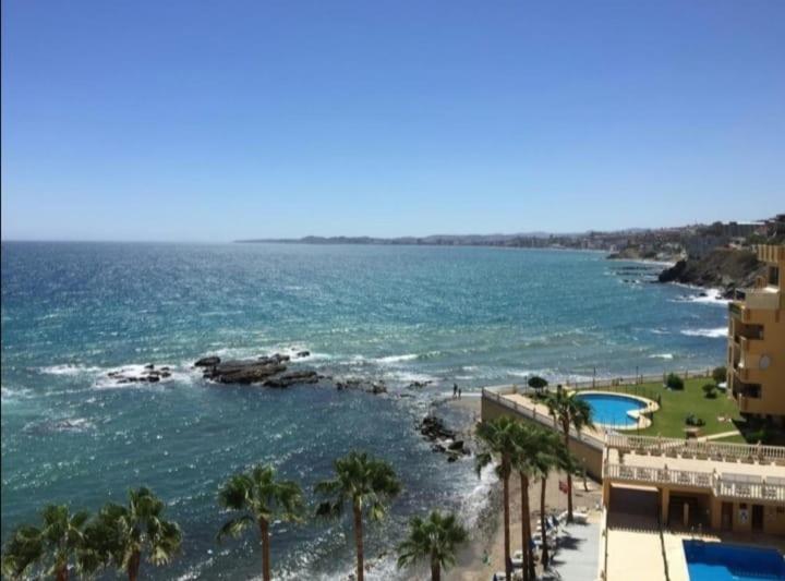 Espectacular Apartamento En Primera Linea De Playa ベナルマデナ エクステリア 写真