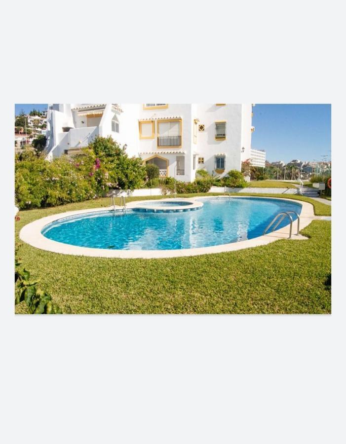 Espectacular Apartamento En Primera Linea De Playa ベナルマデナ エクステリア 写真